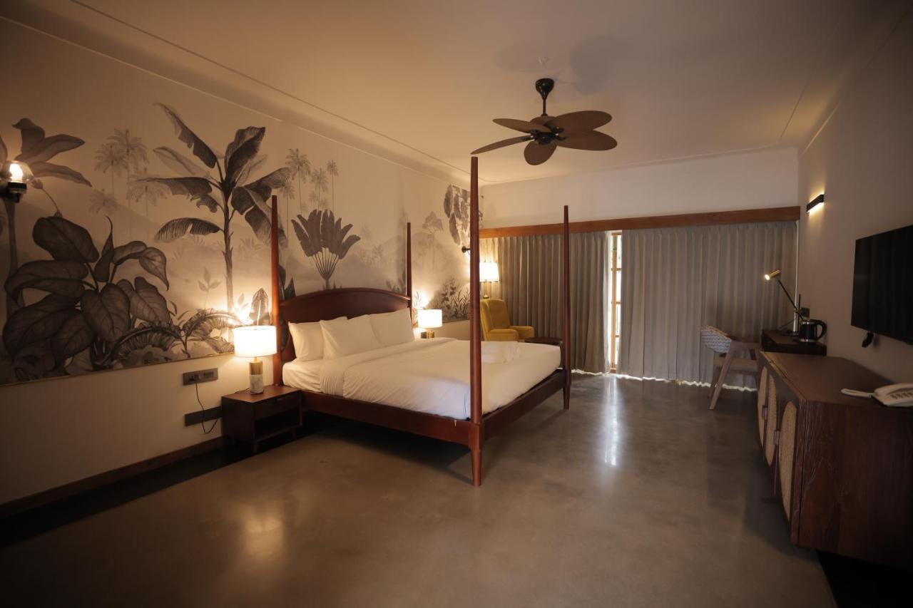 Prasanthi Hotel Kollam Luaran gambar