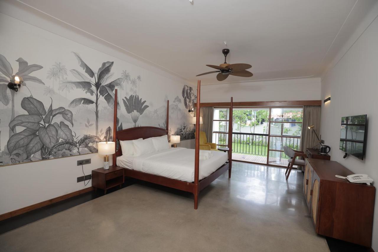 Prasanthi Hotel Kollam Luaran gambar
